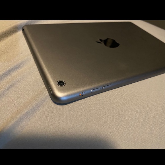 Apple Ipad Mini - Picture 4 of 5